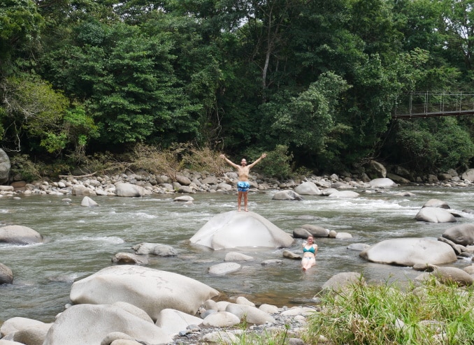 fluss-heiße-quellen