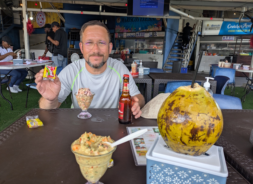 mit_udo_bei_cheviche_essen_panama_city